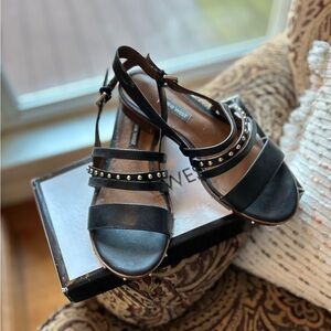 Nine West - Chaylen black leather sandals Size 8.5   Excellent condition